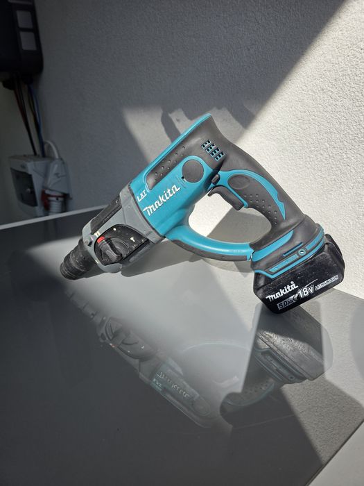 Rotopercutor Makita DHR202