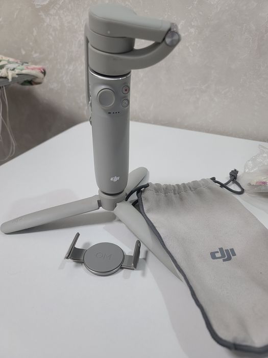 Продам стабилизатор для телефона DJI om5