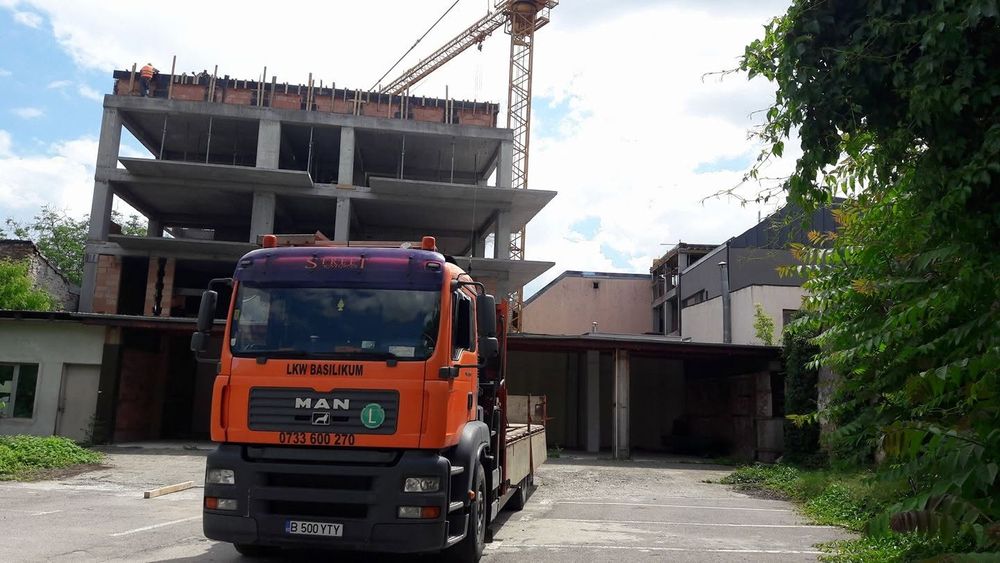 Camion cu macara București - Ilfov | Transport Profesionial 12T Ridicare 4T