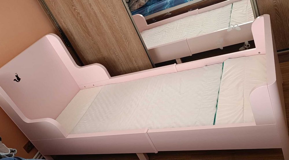 Vand pat fete IKEA culoare roz