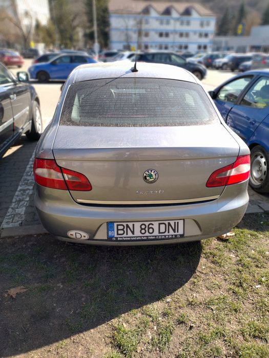 Vând skoda superb 2010 170 cp