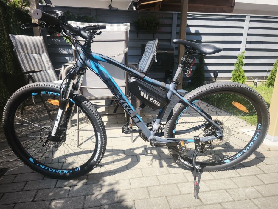 Vând bicicleta Devron