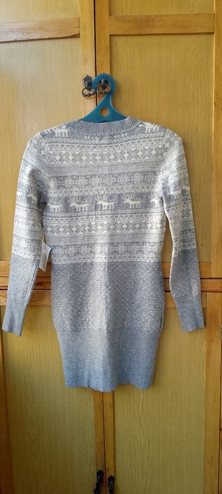 Кашемировый свитер с оленями.