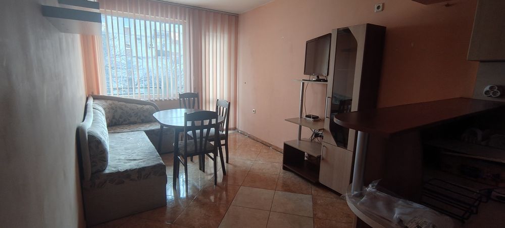 Дава се под наем Двустаен апартамент в Велико Търново, Колю Фичето - 55 кв.м за 298.86 € - Снимка #2