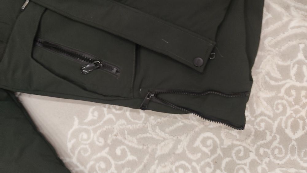 Продам зимнюю куртку