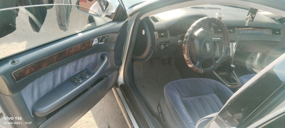 Audi. A6 c5 1997g.