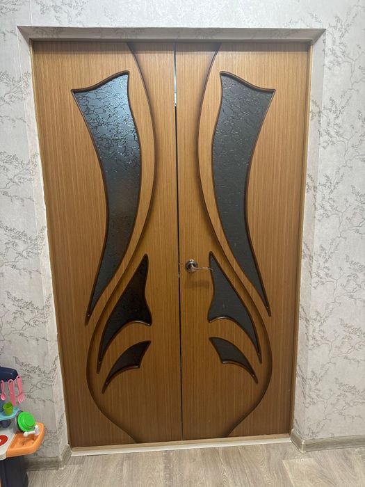 Продам межкомнатные двери