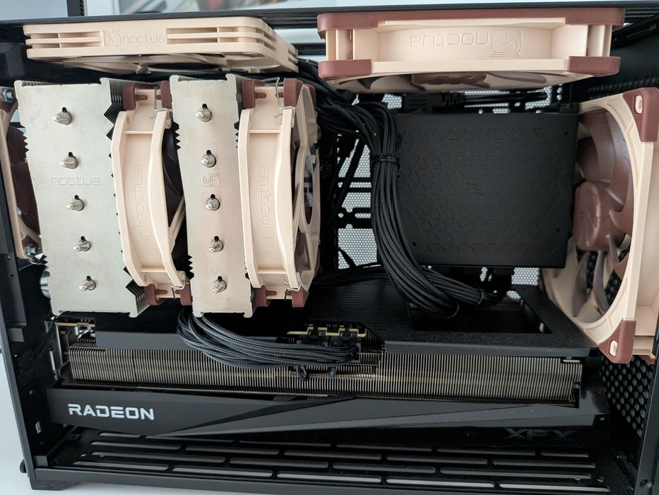 PC SFF High-End | Ryzen 9 9950x3D | 32GB DDR5 | RX 9070 XT | 2TB SSD M2 | NCASE M2 Grater