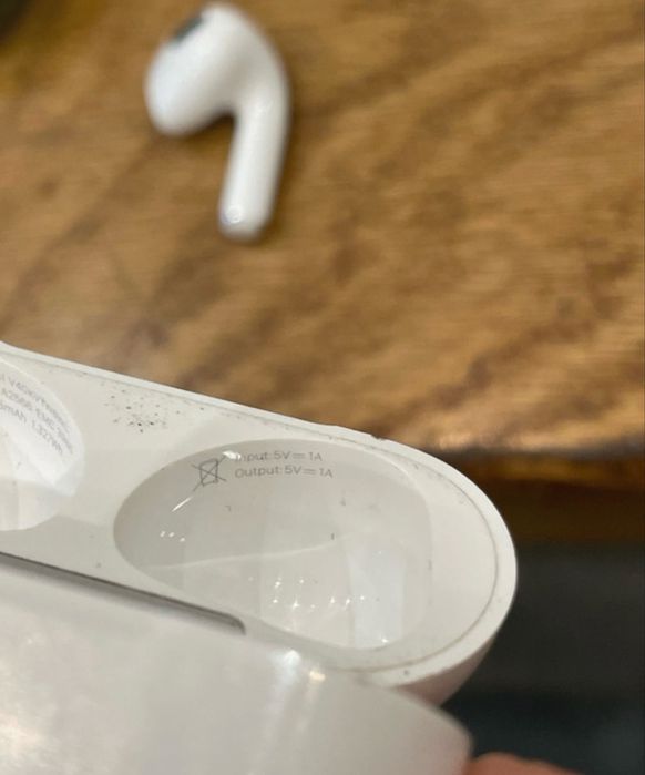 Vand Air Pods 3 apple