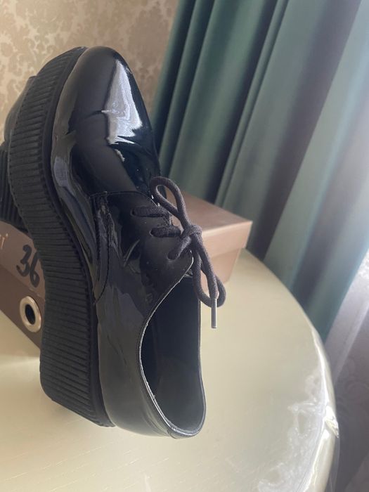 Женские кожанные ботинки