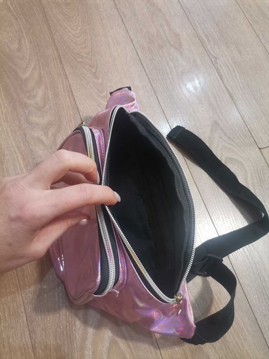 Сумка на пояс либо кросс-боди