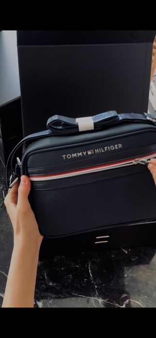 Барсетки tommy hilfiger оптом