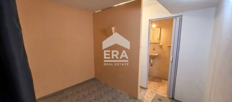 Дава се под наем Офис в Варна, Зимно кино Тракия - 43 кв.м за 250 € - Снимка #5