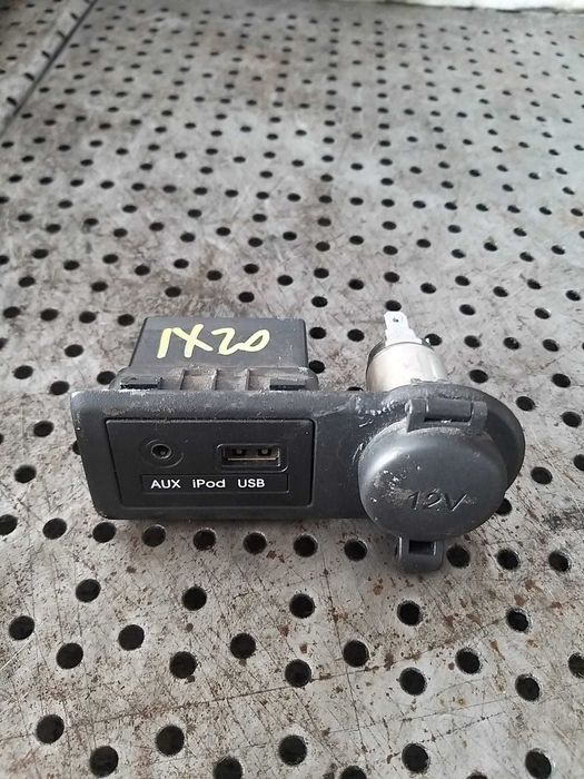 Priza aux usb bricheta hyundai ix20 846701 k020