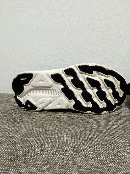 Hoka Clifton 9 - marimea 38