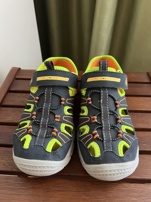 Skechers sandale