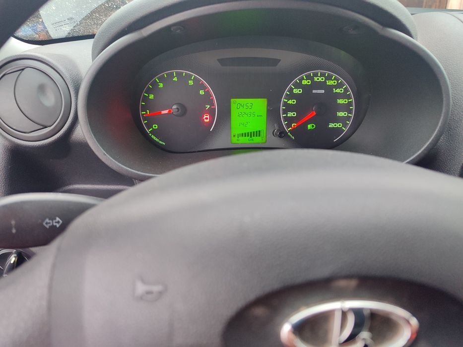 Продам Гранту 2013 год