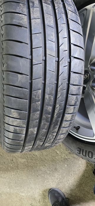 Anvelope  Bridgestone 255/50/20