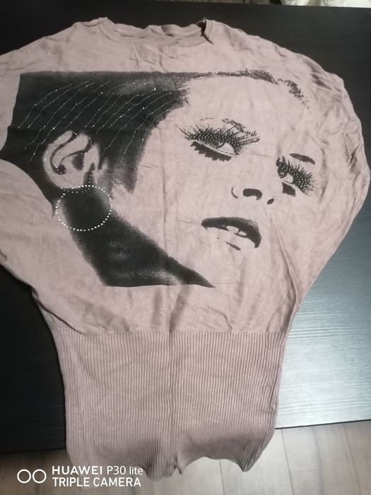 Ефектна дамска блуза