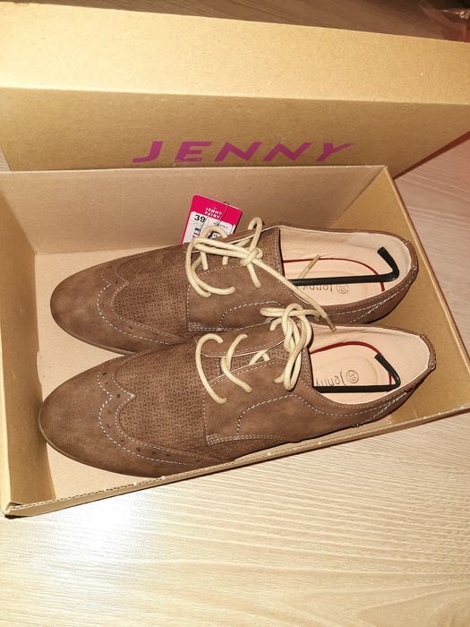 Transport gratuit! Pantofi noi, cu eticheta marimea 39