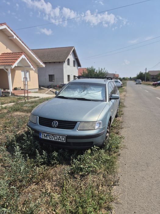 Vand WV Passat, an 2000, în stare de funcționare..
