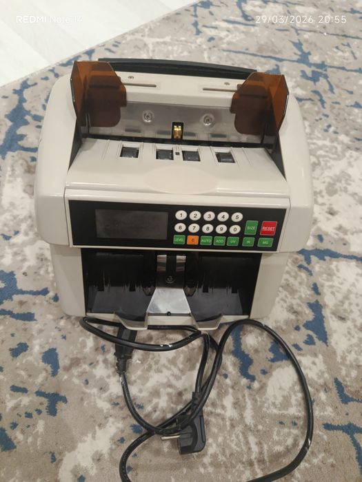 Pul sanaydigan mashinka