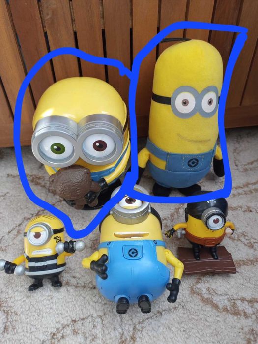 Figurine diferite personaje