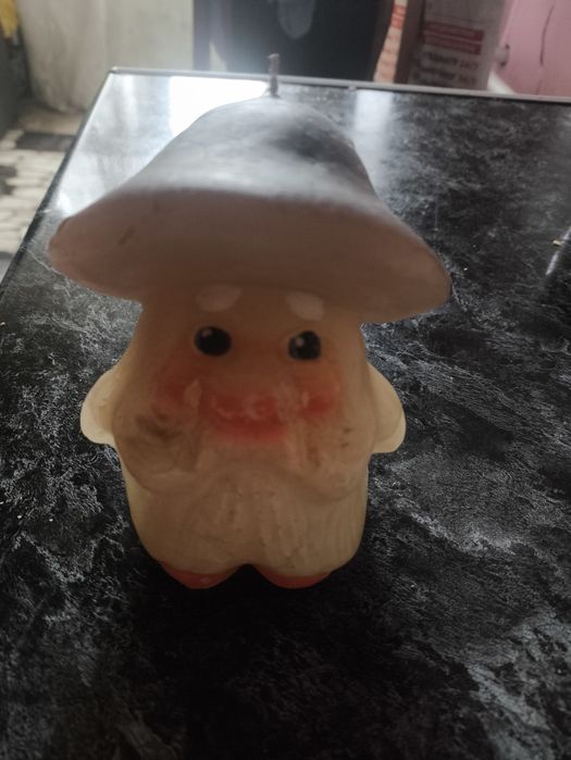 Продаю гном свечка