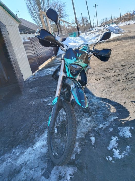 Мотоцикл 250 куб