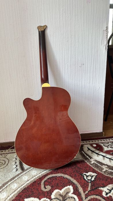 Гитара продам срочно