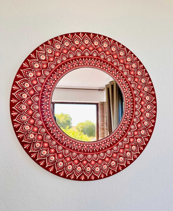 Oglina decorativa in stil mandala