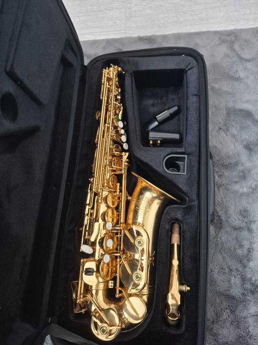 Saxofon alto festivo