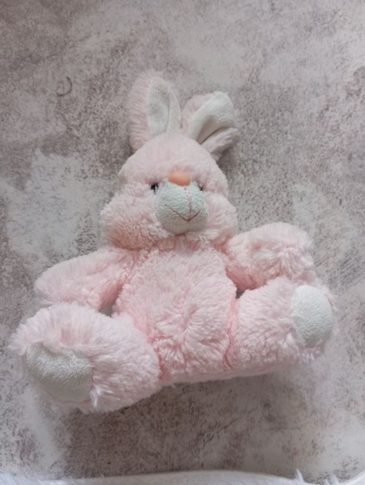 Продам игрушки животных.