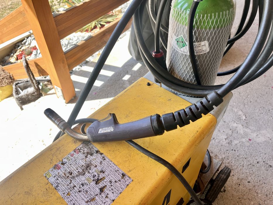 Aparat de sudura HBM Mig 250 Professional