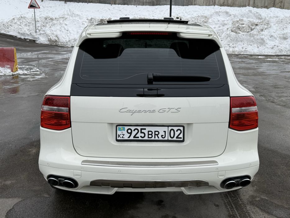 Продам porche cayenne 2009