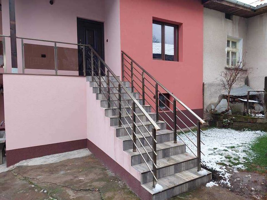 Алуминиеви парапети доставка и монтаж!