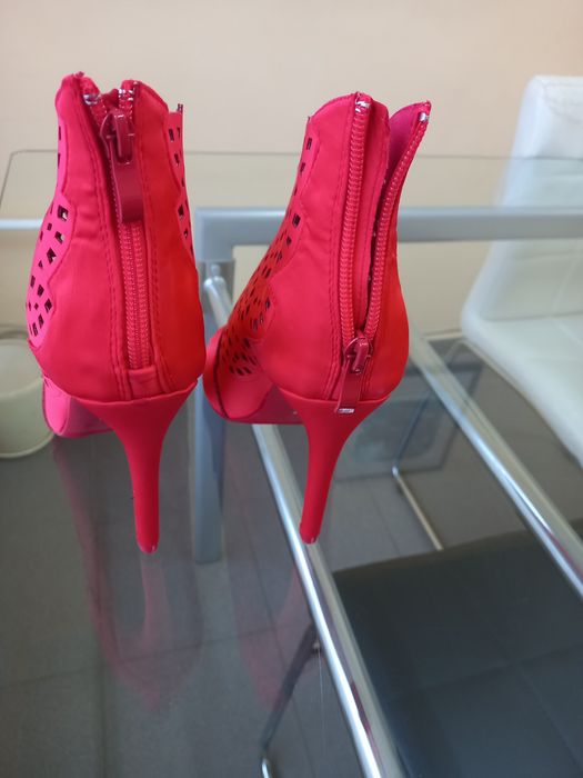 Дамски обувки на ток