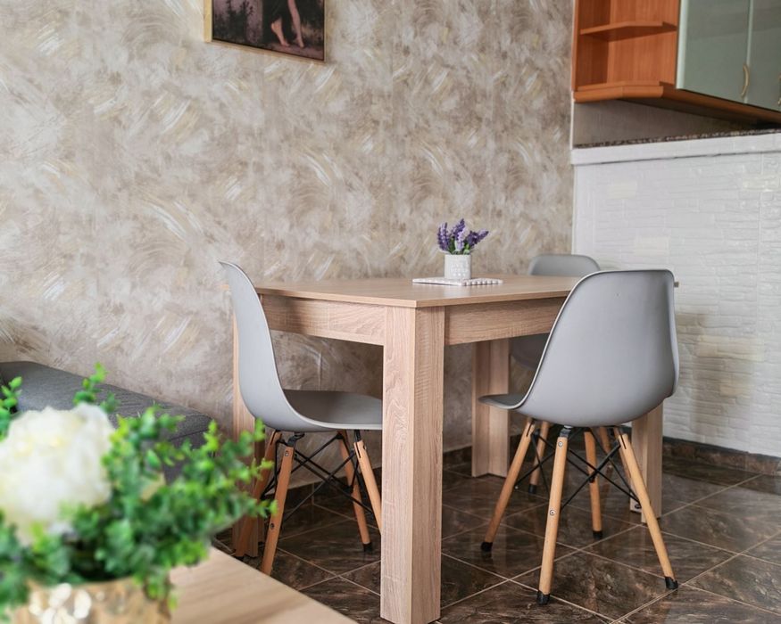 Продава се Тристаен апартамент в Стара Загора, Център - 70 кв.м за 1429 €/кв.м - Снимка #2