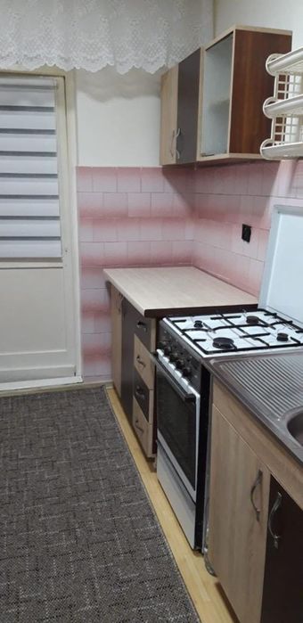 Apartament de inchiriat  2 camere, etaj parter, zona Galata