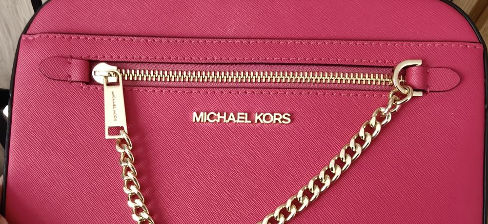 Оригинална чанта Michael Kors