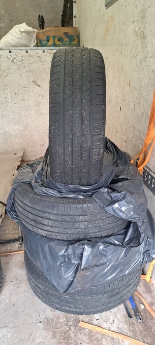 Гуми автомобилни