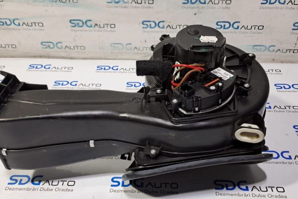 Carcasa cu aeroterma bord A4638301960 Mercedes G350 2011-2019