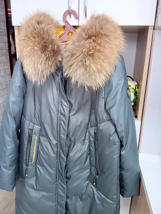 Продаю женский зимний пуховик ,в идеальном состоянии