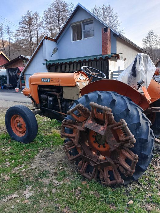 Vând Tractor Fiat411