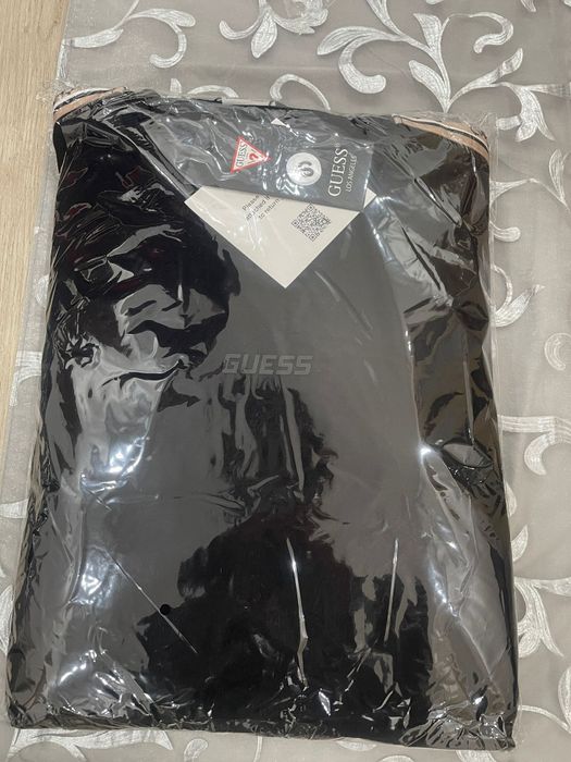 Compleu Guess de femei