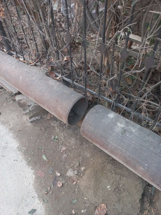 Продам Чугунные трубы диаметром 300 ми длиной 5 метров толщина 15 мм