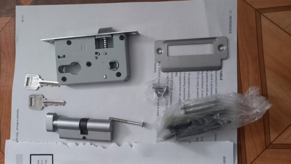 Продам Замок межкомнатные