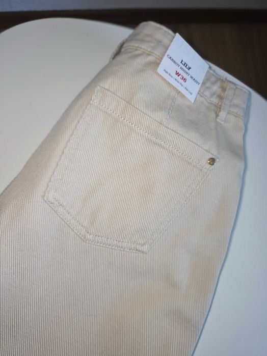 Pantaloni dama, marimea 36