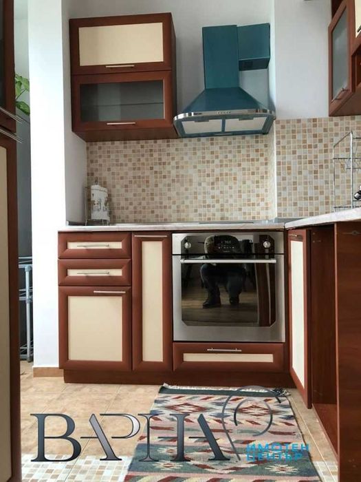 Тристаен на ТОП локация - Левски