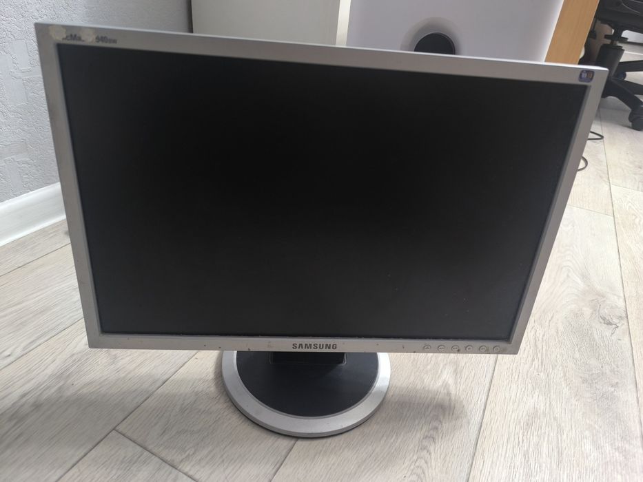 Продам мониторы Samsung и Philips